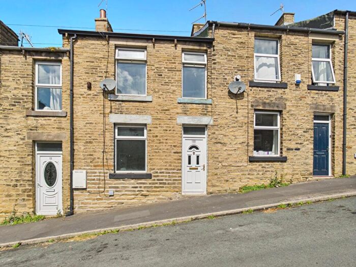 3 Bedroom Terraced House To Rent In George Street, Skipton, BD23