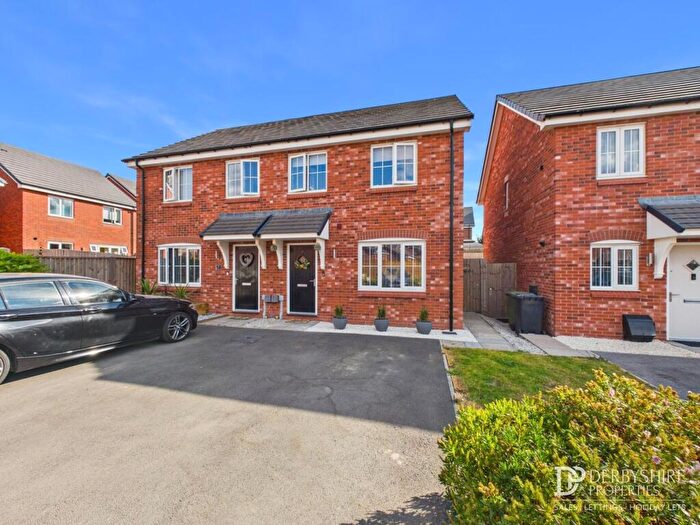 3 Bedroom Semi-Detached House For Sale In Goods Drive, Ripley, DE5