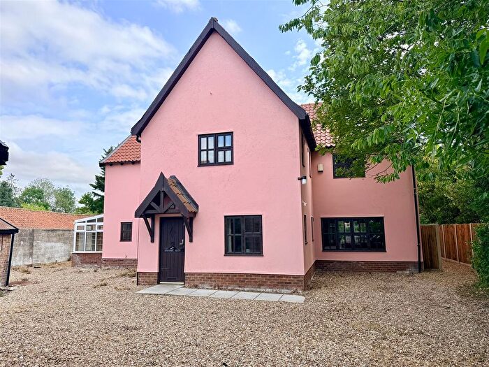 9 Bedroom Property For Sale In West Road, Forncett St. Peter, Norwich, NR16