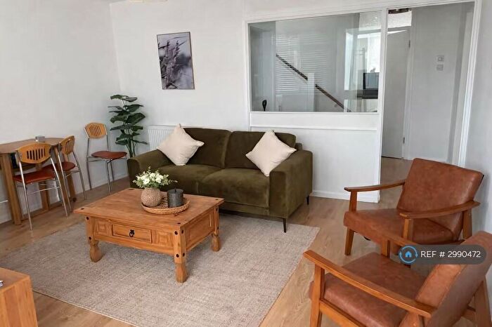 4 Bedroom Terraced House To Rent In Cowdrey Place, Canterbury, CT1