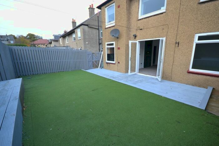 3 Bedroom Flat To Rent In Oxgangs Terrace, Oxgangs, Edinburgh, EH13