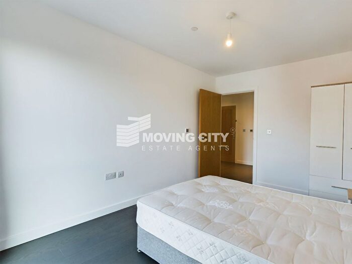 2 Bedroom Flat For Sale In Thonrey Close, Peacon House, NW9