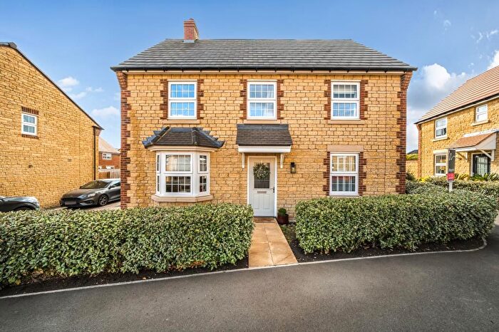 4 Bedroom Detached House For Sale In Faringdon, Stanford-In-The-Vale, SN7