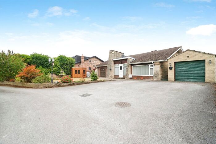 4 Bedroom Detached Bungalow For Sale In Top Fold, Ardsley, Barnsley, S71