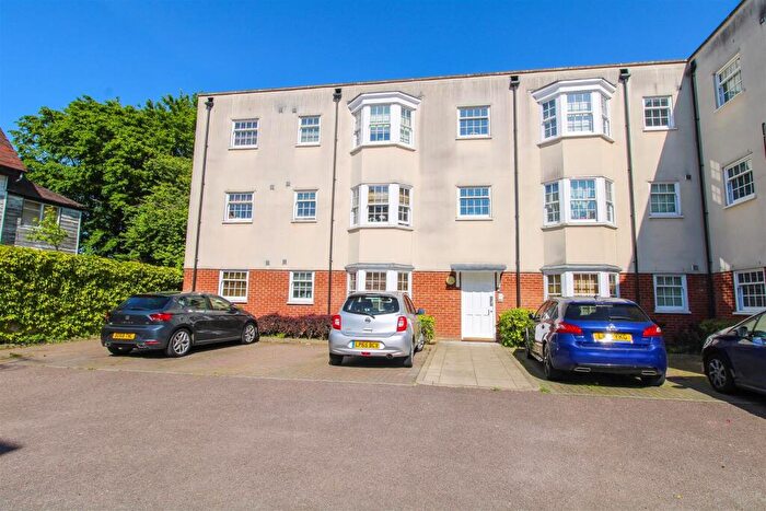 2 Bedroom Apartment To Rent In Darlington Court, Old Harlow, CM17