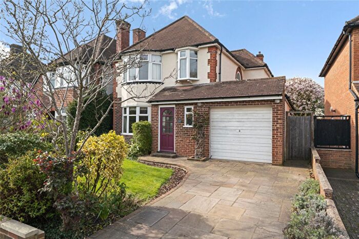 3 Bedroom Detached House For Sale In Eastmont Road, Esher, Surrey, KT10