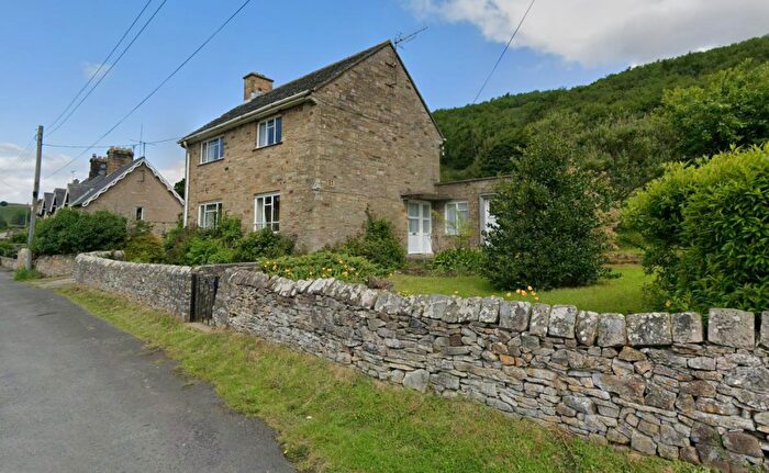 3 Bedroom Detached House For Sale In School Terrace, Marske, Richmond, DL11