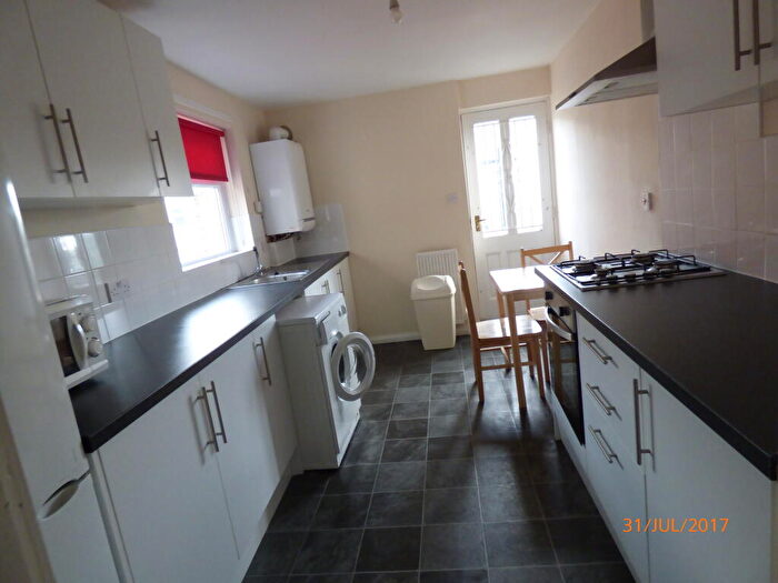 3 Bedroom Flat To Rent In Mowbray Street, Heaton, NE6