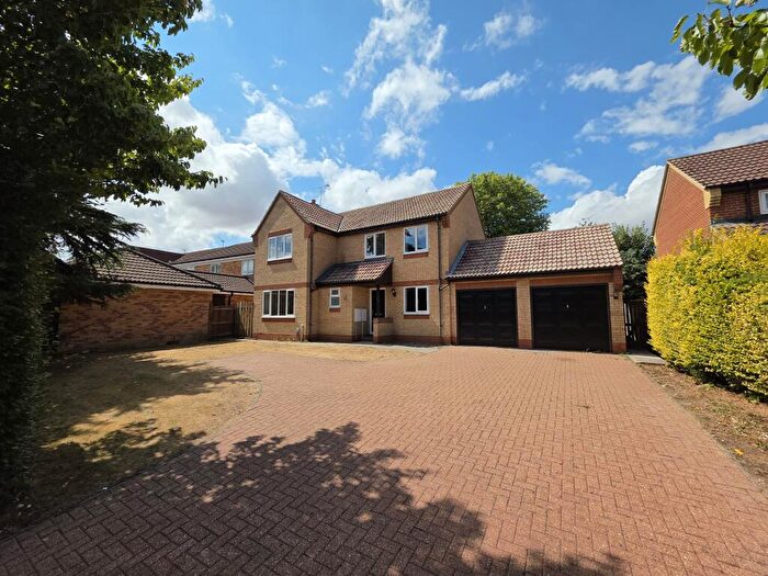 4 Bedroom Detached House To Rent In Appledown Drive, Bury St Edmunds, Suffolk, IP32