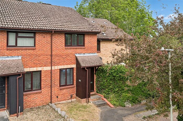 2 Bedroom Terraced House For Sale In Broad Hinton, Twyford, Berkshire, RG10