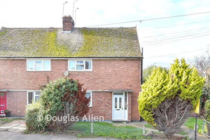 1 Bedroom Ground Maisonette For Sale In Appletree Way, Wickford, Essex, SS11