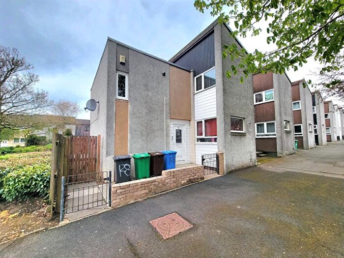 3 Bedroom End Terrace House To Rent In Dunbeath Drive, Glenrothes, KY7