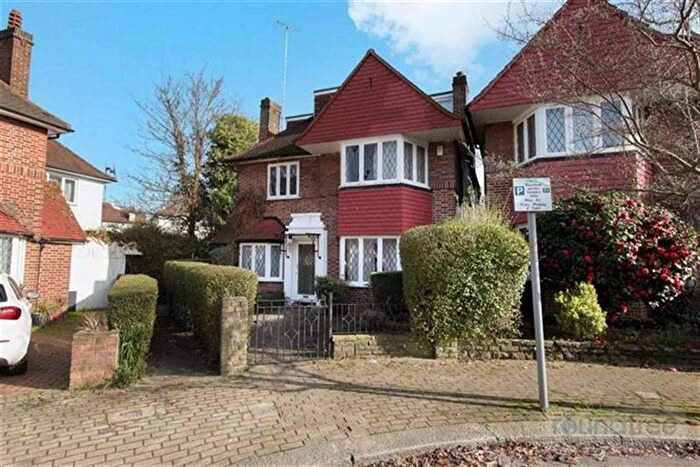 5 Bedroom Detached House For Sale In Gloucester Gardens, Golders Green, NW11