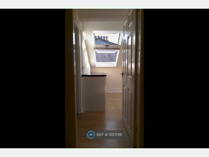 1 Bedroom Flat To Rent In Princes Avenue, Hull, HU5