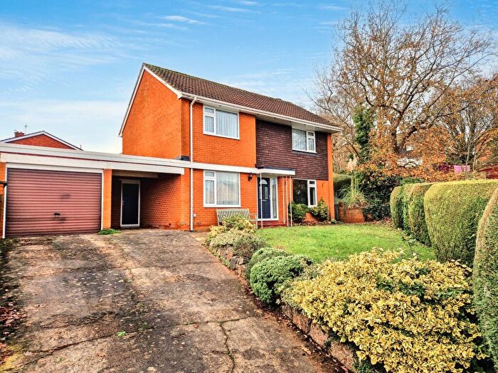 3 Bedroom Detached House For Sale In Charnley Avenue, Exeter, EX4