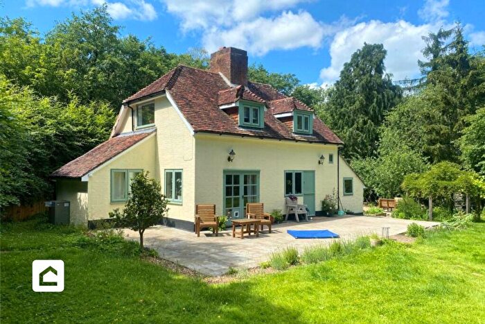 3 Bedroom Cottage To Rent In Bedgebury Road, Goudhurst, Cranbrook, Kent, TN17