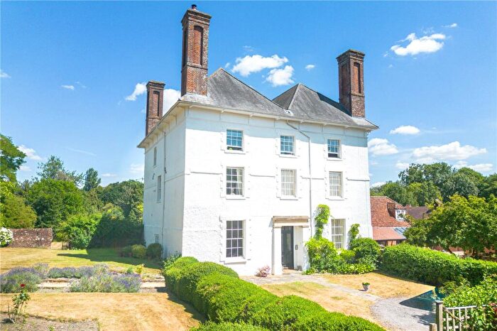 3 Bedroom Apartment For Sale In Swan Road, Pewsey, Wiltshire, SN9