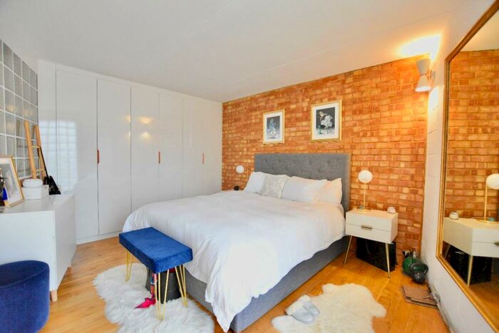 2 Bedroom Apartment To Rent In Grasmere Road, E13