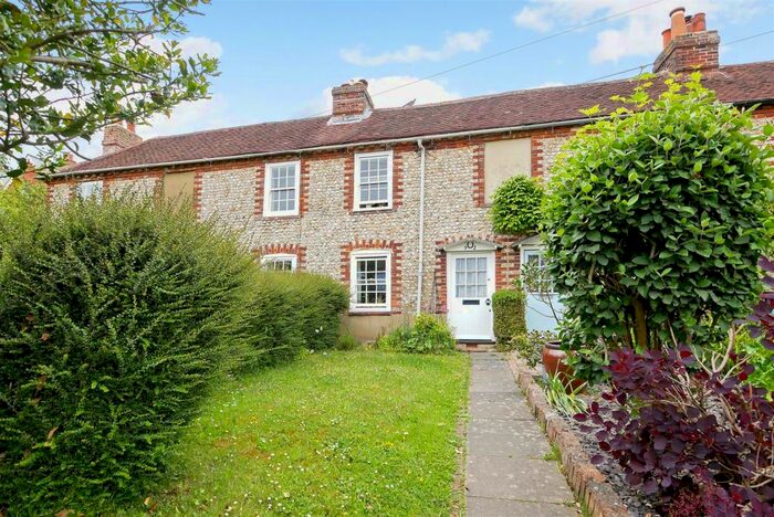 2 Bedroom House To Rent In Fishbourne Road West, Fishbourne, PO19