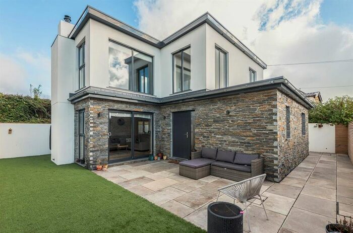 4 Bedroom Detached House For Sale In Slaughter Bridge, Camelford, PL32