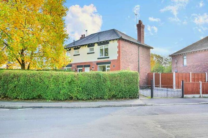 2 Bedroom Semi-Detached House To Rent In Parkgate Road, Macclesfield, Cheshire, SK11