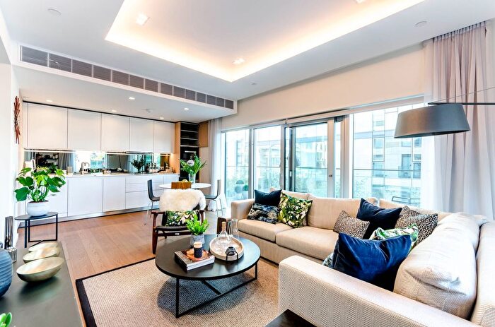 3 Bedroom Flat To Rent In Bolander Grove, Earls Court, London, SW6