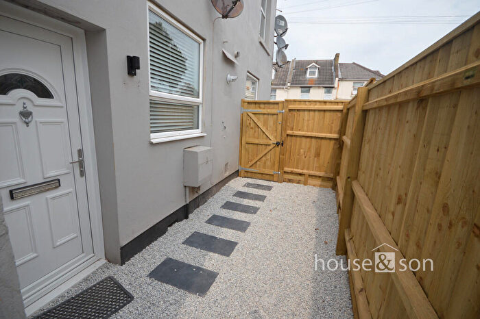 2 Bedroom Apartment To Rent In Windham Road, Bournemouth, BH1