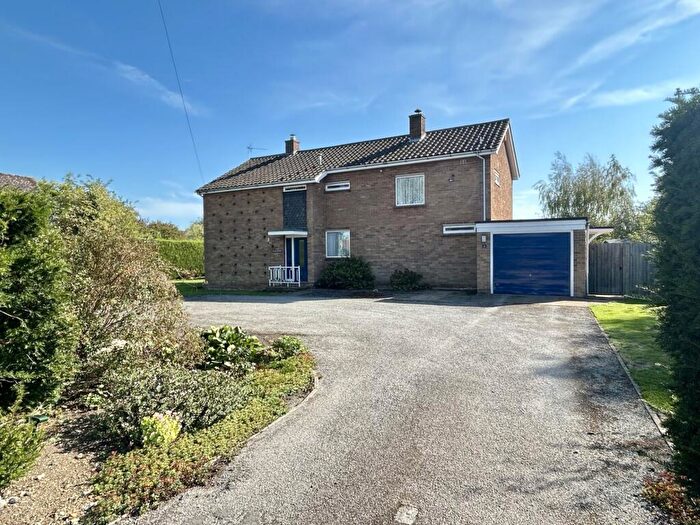 4 Bedroom Detached House For Sale In High Street, Mepal, Ely, Cambridgeshire, CB6