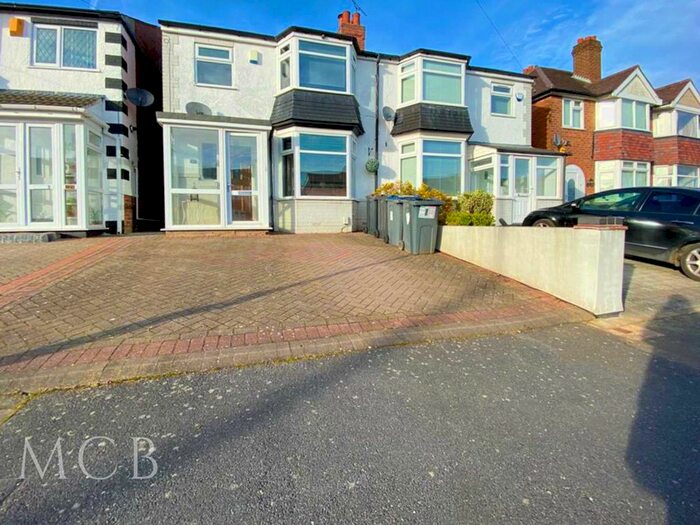 3 Bedroom Semi-Detached House To Rent In Stanley Avenue, Birmingham, B32