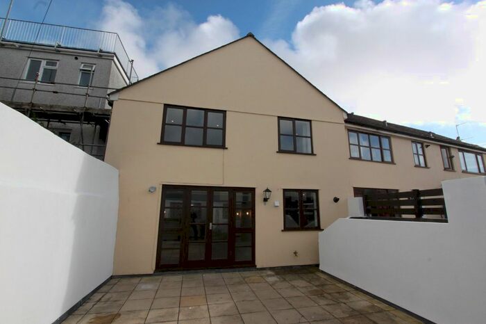 2 Bedroom Semi-Detached House To Rent In St. Lawrence Mews, Mutley, Plymouth, Devon, PL4