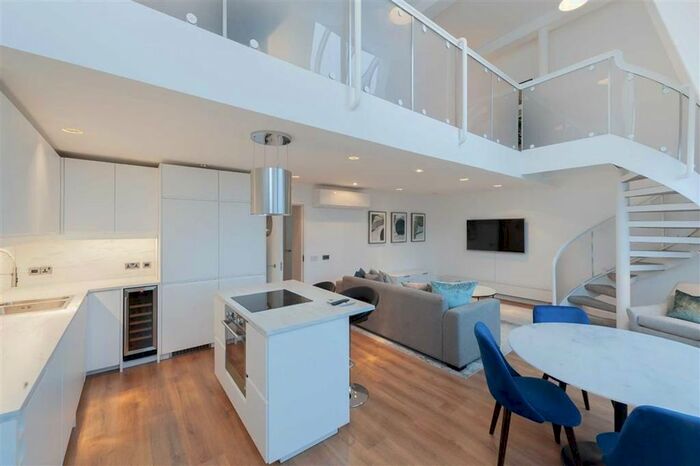 2 Bedroom Flat To Rent In Golden Square, London, W1F