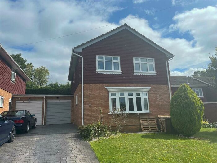 4 Bedroom Detached House To Rent In Denver Close, Orpington, BR6
