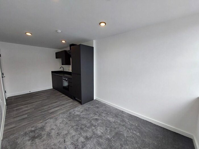 1 Bedroom Apartment To Rent In Burlington Square, Burlington Street, Chesterfield, S40