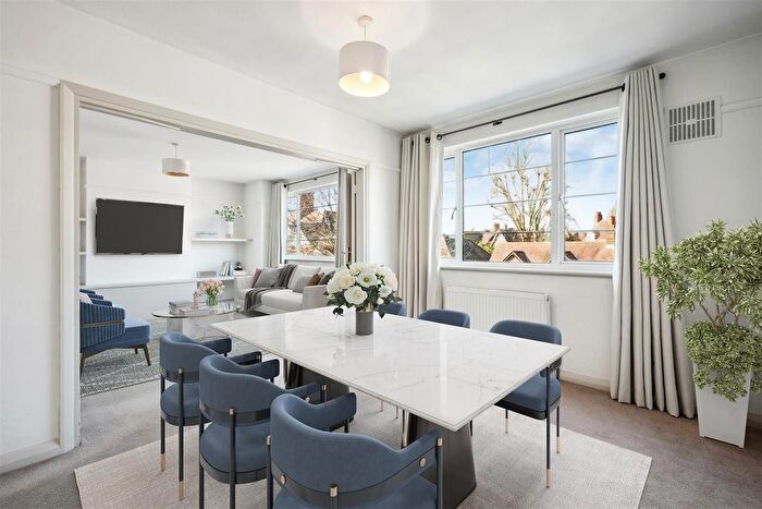 3 Bedroom Flat To Rent In St Catherines Court, Bedford Road, London, W4