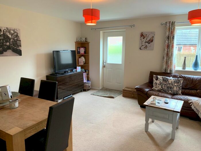 3 Bedroom SemiDetached House To Rent In Peach Pie Street, Wincanton, BA9