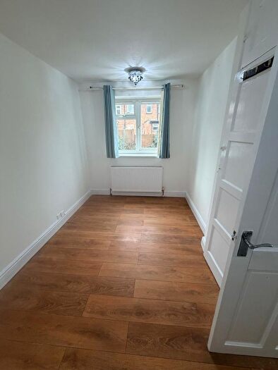 2 Bedroom Flat To Rent In Sussex Road, E6