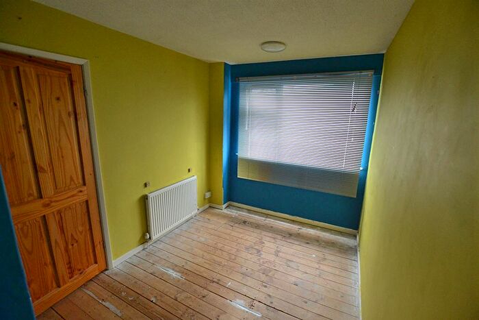 3 Bedroom Semi-Detached House For Sale In Wards Crescent, Sileby, Loughborough, LE12