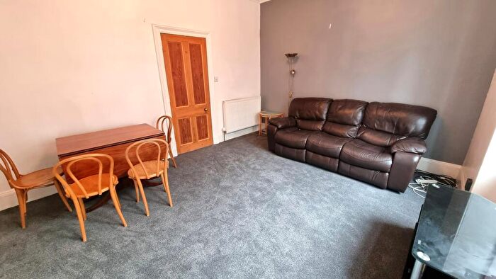 1 Bedroom Flat To Rent In Wallfield Crescent, Rosemount, Aberdeen, AB25