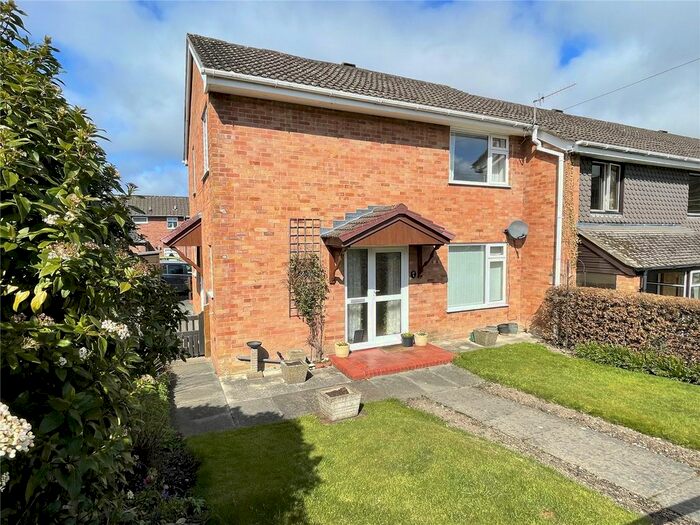 3 Bedroom End Of Terrace House For Sale In Maes Y Genlli, Clatter, Caersws, Powys, SY17