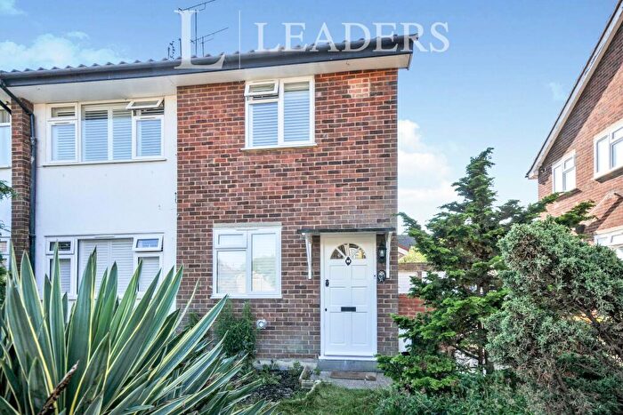 2 Bedroom Maisonette To Rent In St Marys Close, St Mary Cray, BR5