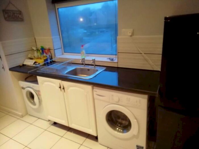 2 Bedroom Maisonette To Rent In Compton Road, Sherwood, NG5