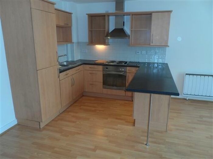 1 Bedroom Flat To Rent In Treadwells Mill, Little Germany, Bradford BD1