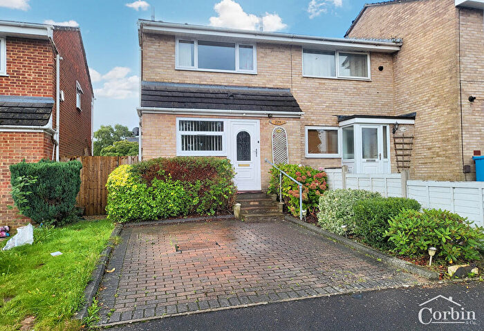 2 Bedroom End Of Terrace House To Rent In King John Avenue, Bournemouth, Dorset, BH11