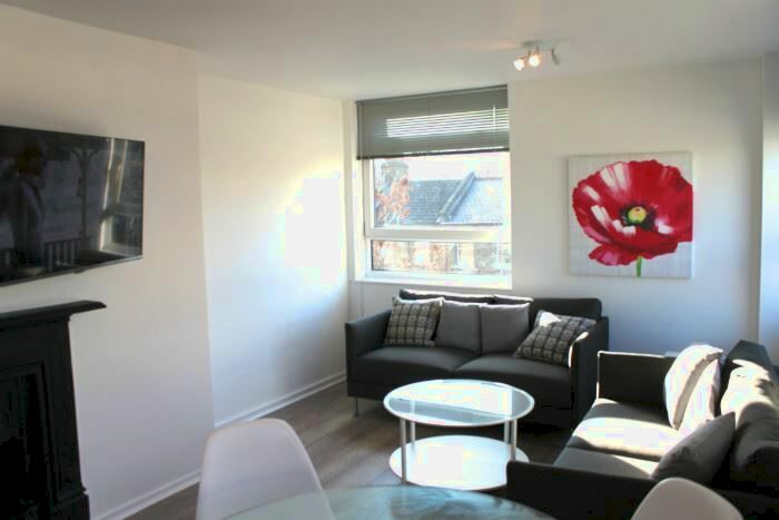 3 Bedroom Flat To Rent In Crown Court, Lacy Road, London, SW15