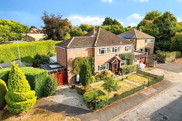 5 Bedroom Detached House For Sale In Ashley Green, Buckinghamshire, HP5
