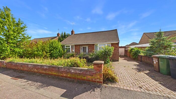 2 Bedroom Detached Bungalow For Sale In Southfields Avenue, Peterborough, PE2