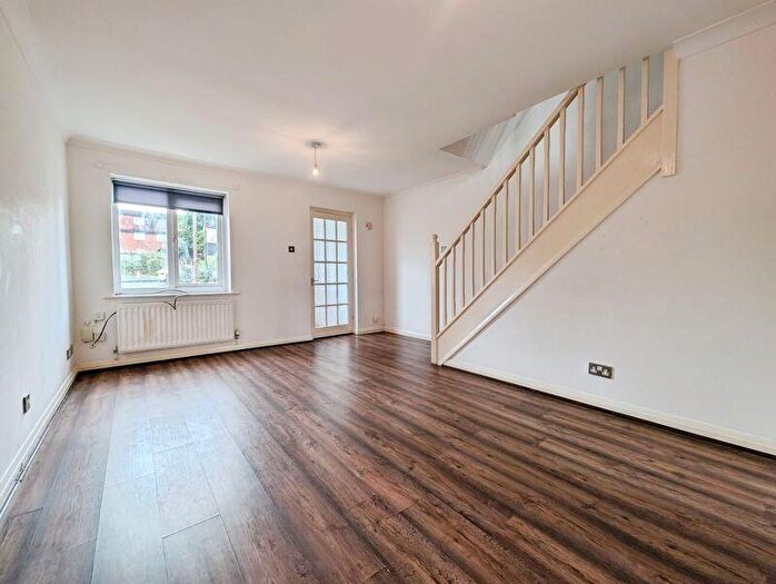 3 Bedroom End Of Terrace House For Sale In Friars Way, Fenham, Newcastle Upon Tyne, NE5
