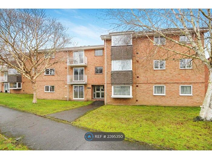 3 Bedroom Flat To Rent In Sunningdale, Ascot, SL5