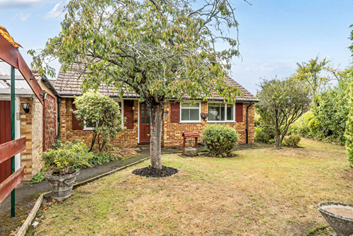 3 Bedroom Bungalow For Sale In Flower Crescent, Ottershaw, KT16