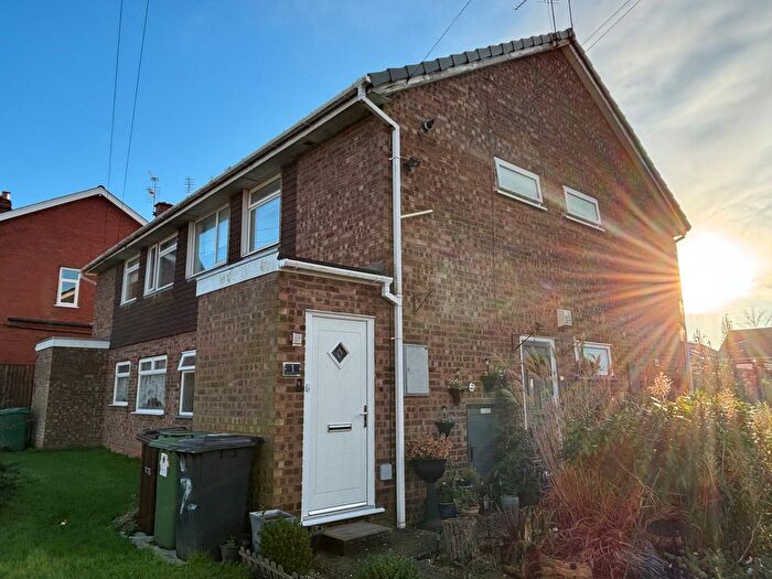 2 Bedroom Maisonette To Rent In Brunslow Close, Wolverhampton, WV10